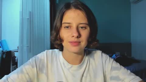 Evie online show from 2, 1, 2025