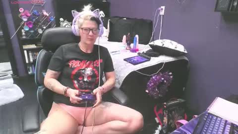 Snapshot of oddywithabody chatting on 24, 2, 2026 Oddy With A Body online show from 24, 2, 2026