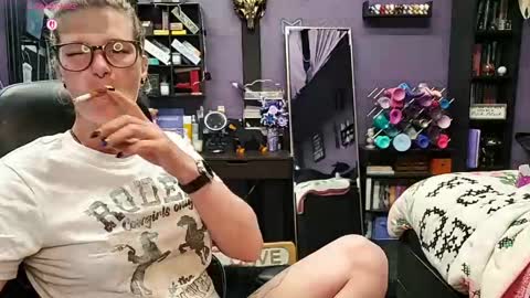 Snapshot of oddywithabody chatting on 12, 5, 2026 Oddy With A Body online show from 12, 5, 2026