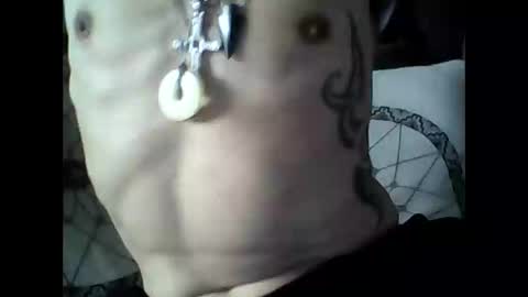 Snapshot of oedipe666 chatting on 19, 2, 2026 oedipe666cam online show from 19, 2, 2026