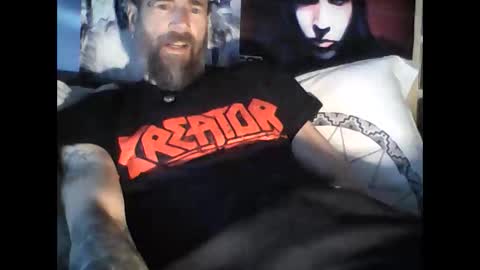 Snapshot of oedipe666 chatting on 28, 4, 2026 oedipe666cam online show from 28, 4, 2026