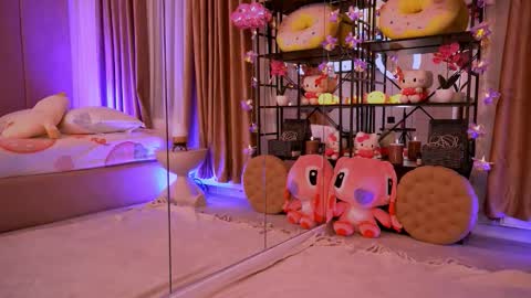 oh_m_god online show from 24, 11, 2025