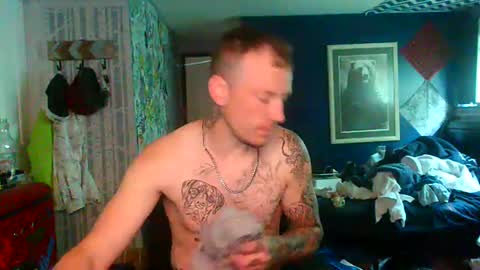 who dares  toss me some  tips lets have fun online show from 17, 5, 2026