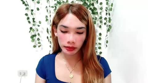 ohmyalessandraxcx online show from 19, 11, 2025