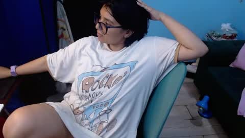 ohmysqueak online show from 17, 7, 2026