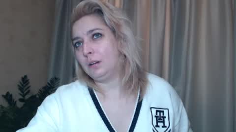 Iren online show from 12, 1, 2025