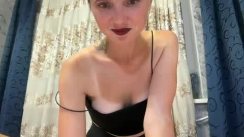 Oktavia7777 online show from 15, 7, 2026