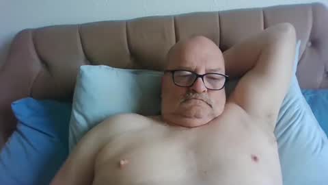 Snapshot of oldfkr69 chatting on 12, 3, 2025 oldfkr69 online show from 12, 3, 2025