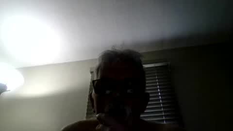 Snapshot of oldmiguy chatting on 13, 3, 2026 OldMIGUY online show from 13, 3, 2026