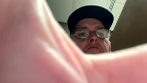 Snapshot of oldrm chatting on 20, 12, 2025 OldrM online show from 20, 12, 2025