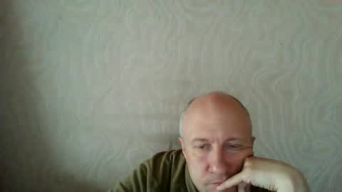 Snapshot of oleg365 chatting on 23, 4, 2026 figaro online show from 23, 4, 2026