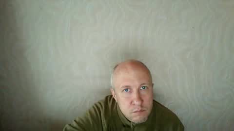 Snapshot of oleg365 chatting on 24, 4, 2026 figaro online show from 24, 4, 2026