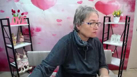 OlgaLuck online show from 21, 4, 2026