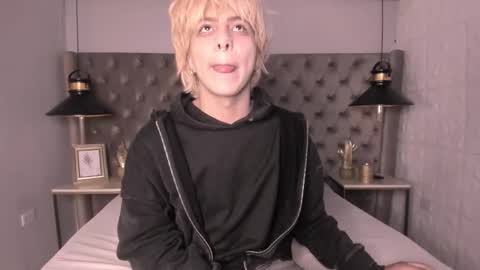 oliiverr22 online show from 7, 11, 2025