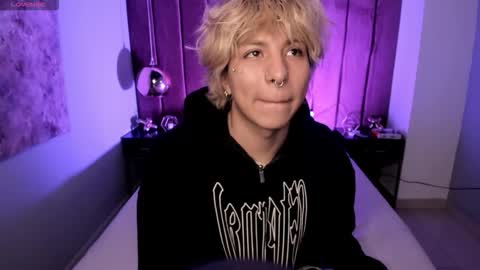 oliiverr22 online show from 16, 12, 2025