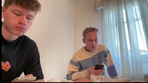 Snapshot of oliver_and_thomas chatting on 15, 10, 2025 Oliver and Thomas online show from 15, 10, 2025