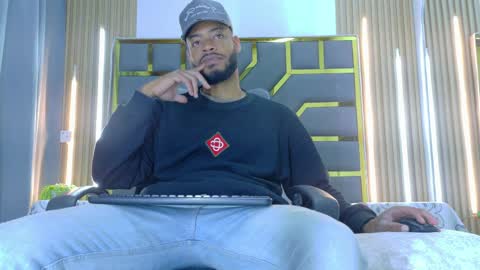 Oliver online show from 31, 3, 2026