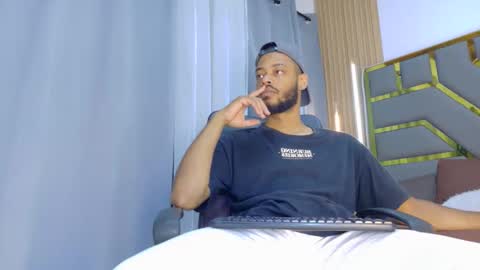 Oliver online show from 6, 4, 2026