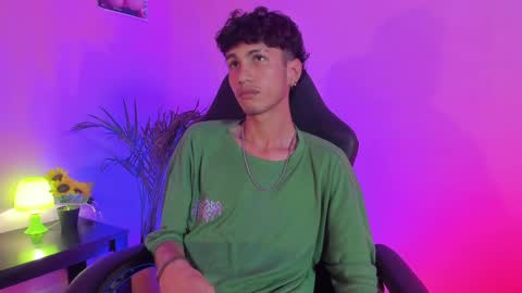 Snapshot of oliver_fast_ chatting on 4, 12, 2024 Oliver fast online show from 4, 12, 2024