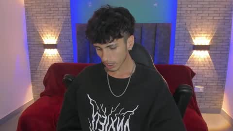 Snapshot of oliver_fast_ chatting on 4, 12, 2024 Oliver fast online show from 4, 12, 2024