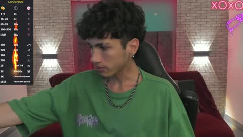 Snapshot of oliver_fast_ chatting on 19, 12, 2024 Oliver fast online show from 19, 12, 2024