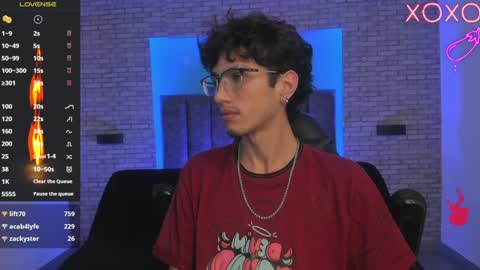 Snapshot of oliver_fast_ chatting on 11, 1, 2025 Oliver fast online show from 11, 1, 2025