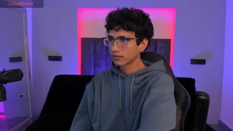 Snapshot of oliver_fast_ chatting on 5, 2, 2025 Oliver fast online show from 5, 2, 2025