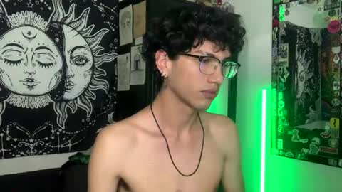 Snapshot of oliver_fast_ chatting on 3, 10, 2025 Oliver fast online show from 3, 10, 2025