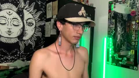 Snapshot of oliver_fast_ chatting on 4, 10, 2025 Oliver fast online show from 4, 10, 2025