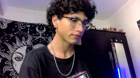 Snapshot of oliver_fast_ chatting on 16, 10, 2025 Oliver fast online show from 16, 10, 2025