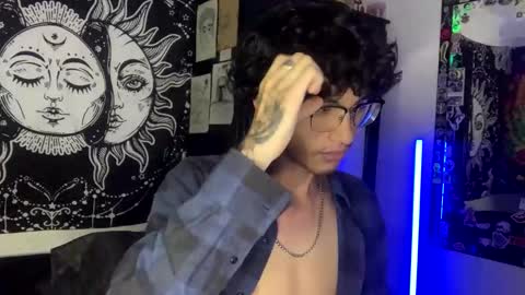 Snapshot of oliver_fast_ chatting on 21, 10, 2025 Oliver fast online show from 21, 10, 2025