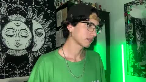 Snapshot of oliver_fast_ chatting on 7, 11, 2025 Oliver fast online show from 7, 11, 2025