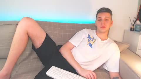 Oliver online show from 15, 1, 2025