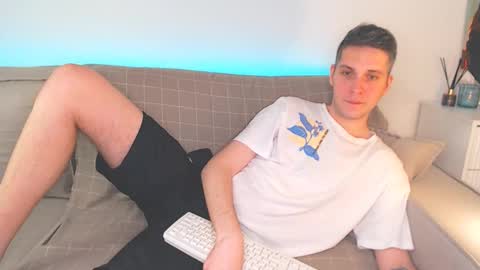 Oliver online show from 26, 1, 2025