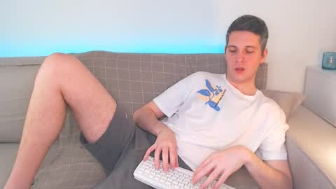 Oliver online show from 17, 2, 2025