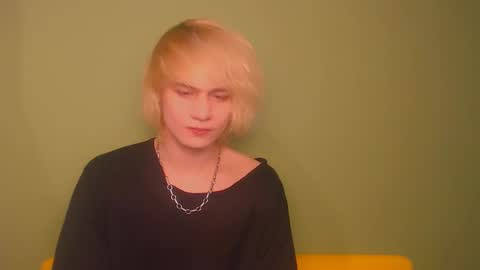 Snapshot of oliver_sweet_ chatting on 14, 1, 2025 Oliver online show from 14, 1, 2025