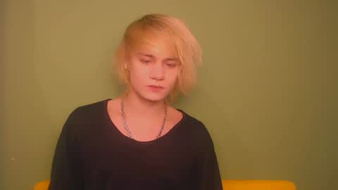 Snapshot of oliver_sweet_ chatting on 21, 1, 2025 Oliver online show from 21, 1, 2025