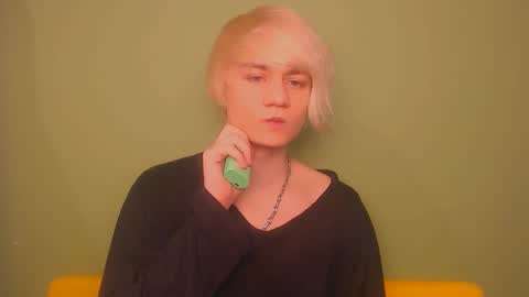 Snapshot of oliver_sweet_ chatting on 17, 2, 2025 Oliver online show from 17, 2, 2025