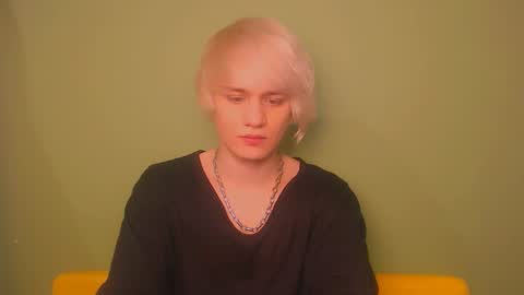 Snapshot of oliver_sweet_ chatting on 27, 2, 2025 Oliver online show from 27, 2, 2025