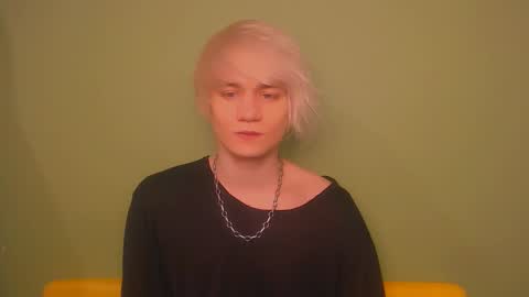 Snapshot of oliver_sweet_ chatting on 2, 3, 2025 Oliver online show from 2, 3, 2025