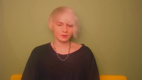 Snapshot of oliver_sweet_ chatting on 2, 3, 2025 Oliver online show from 2, 3, 2025