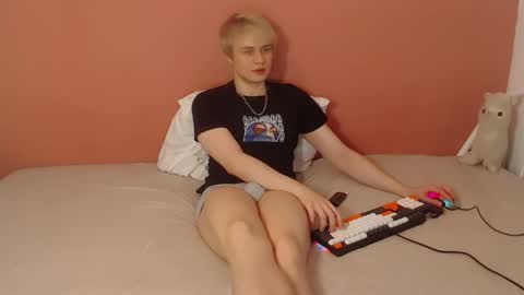 Oliver online show from 12, 4, 2026