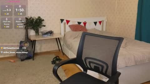 Snapshot of oliver_travis chatting on 24, 2, 2025 Oliver Evans online show from 24, 2, 2025