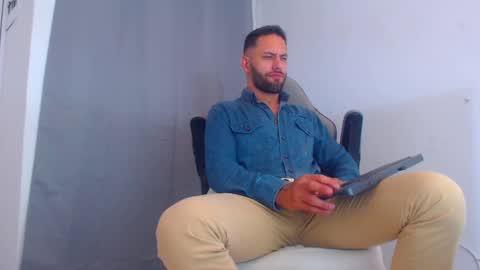 oliver online show from 11, 1, 2025