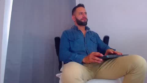 oliver online show from 5, 2, 2025