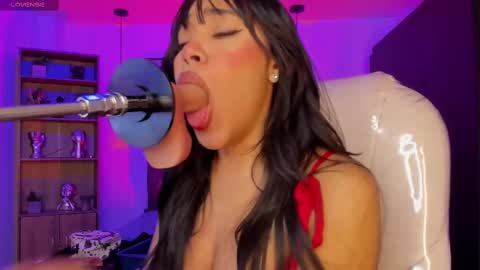 Olivia online show from 9, 3, 2025