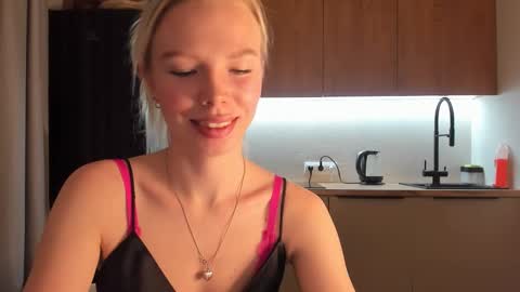 Olivia 3 online show from 10, 1, 2025