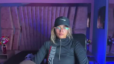  OLIVIA  online show from 21, 1, 2025