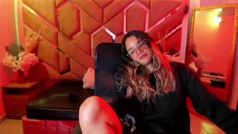  OLIVIA  online show from 23, 7, 2026