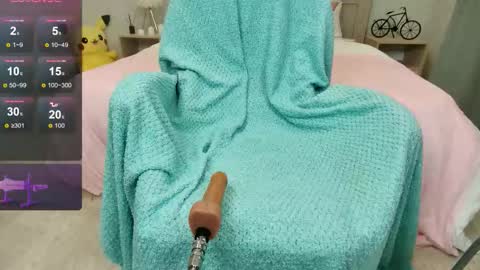 Olivia Hi guys Follow me  online show from 24, 11, 2025